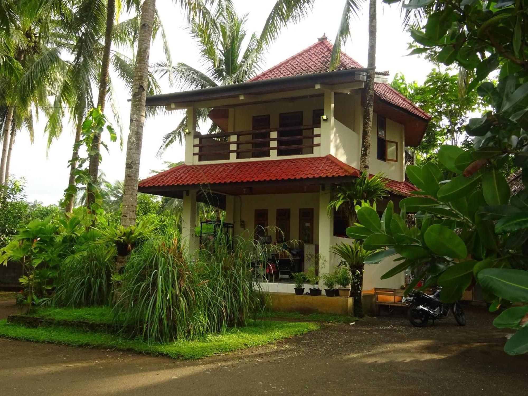 Sadati Home Stay バツカラス エクステリア 写真