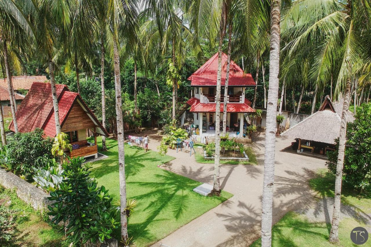 Sadati Home Stay バツカラス エクステリア 写真