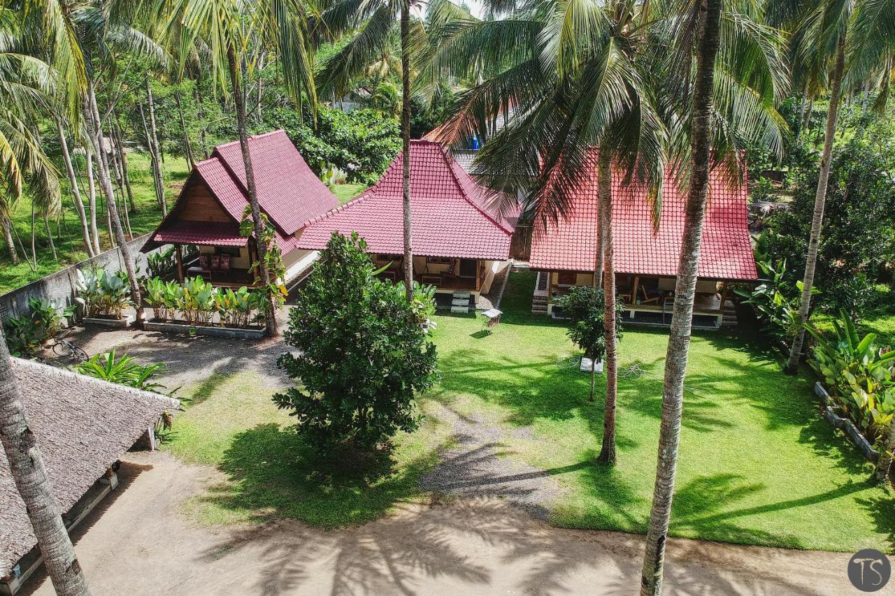 Sadati Home Stay バツカラス エクステリア 写真