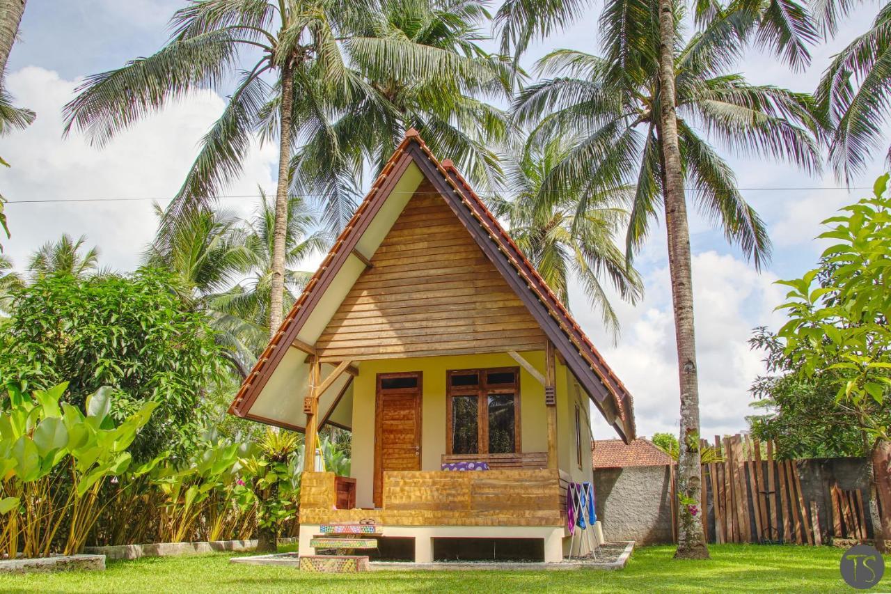 Sadati Home Stay バツカラス エクステリア 写真