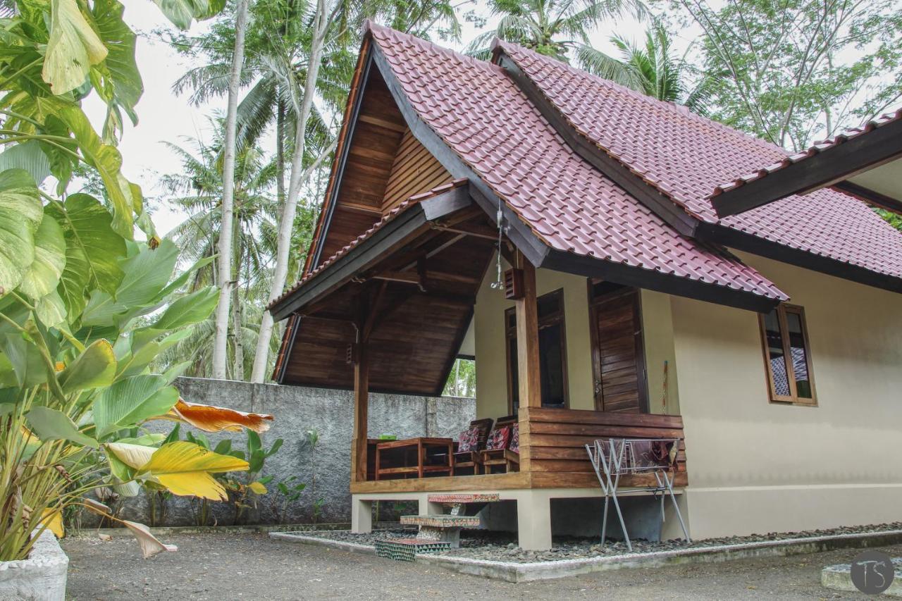 Sadati Home Stay バツカラス エクステリア 写真